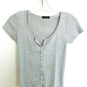 Brandy Melville Women's Striped Button-Up Top